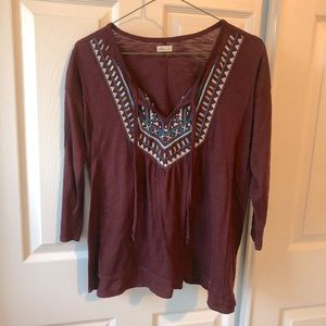 Hollister Maroon Top w/stitched and beaded collar